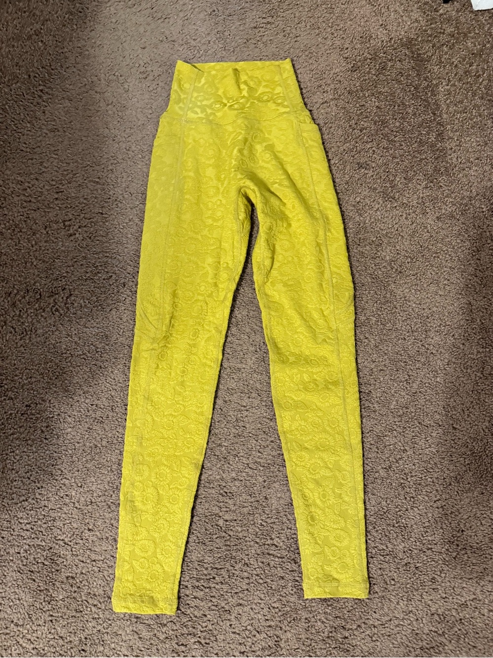 BuffBunny Neon Green High-Waist Textured Leggings